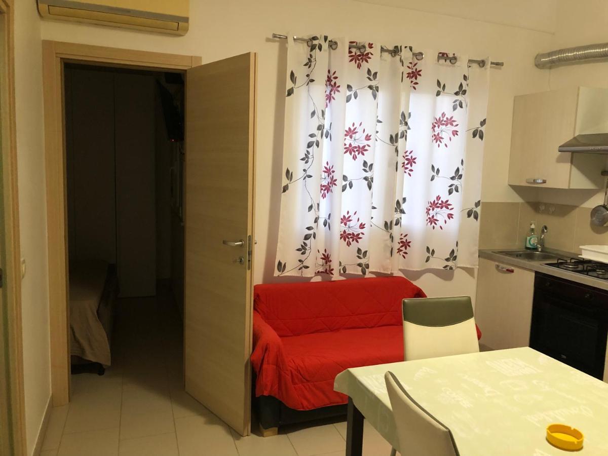 Mansarda Mentana Due Apartment Vittoria Luaran gambar