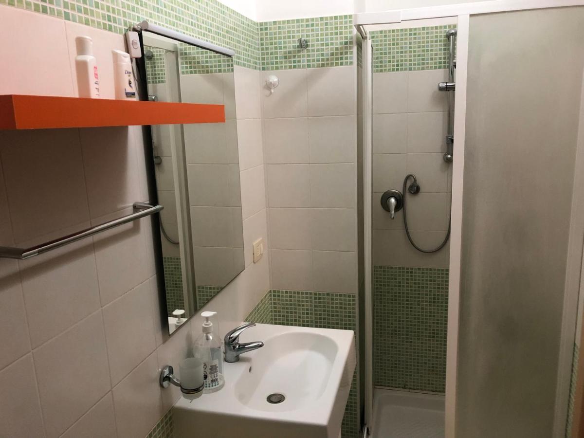 Mansarda Mentana Due Apartment Vittoria Luaran gambar